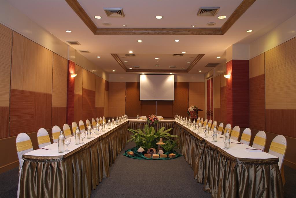 Chon Inter Hotel Chonburi Ngoại thất bức ảnh