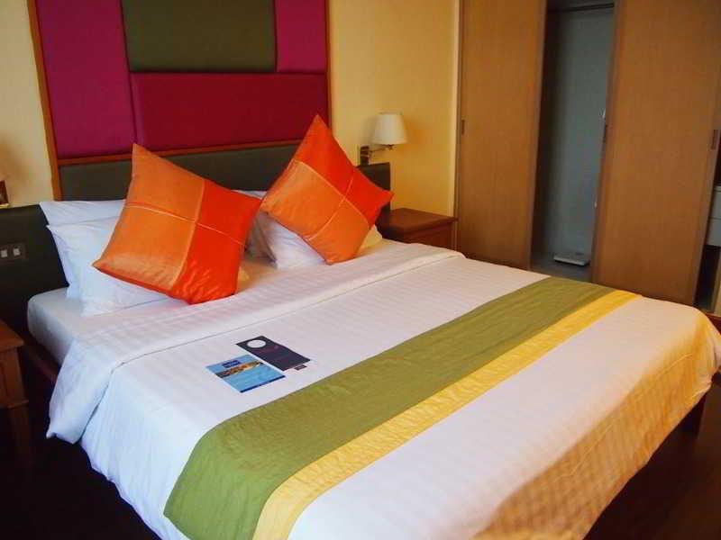 Chon Inter Hotel Chonburi Ngoại thất bức ảnh