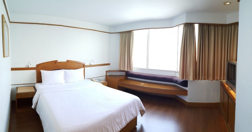 Chon Inter Hotel Chonburi Ngoại thất bức ảnh