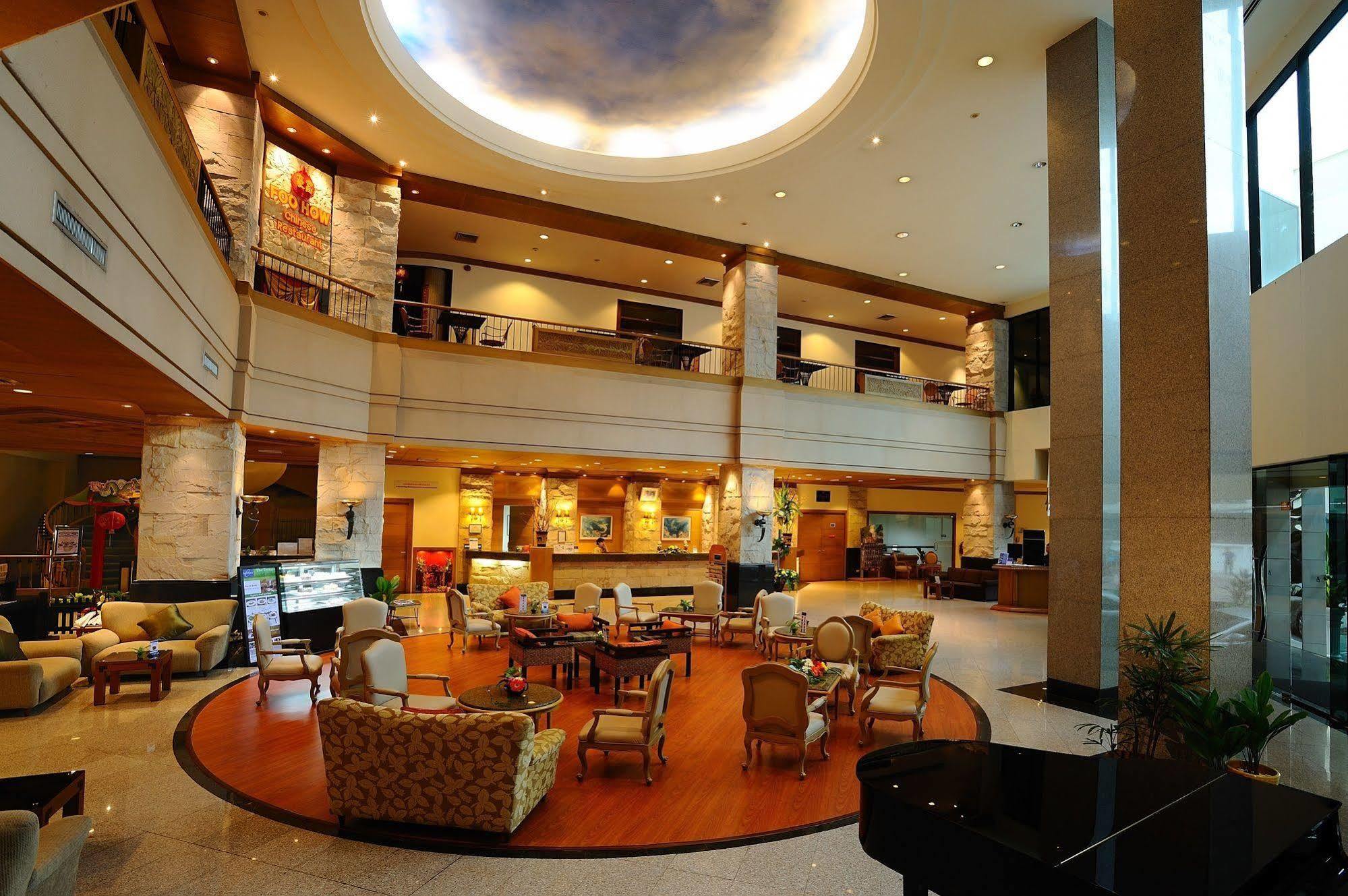 Chon Inter Hotel Chonburi Ngoại thất bức ảnh