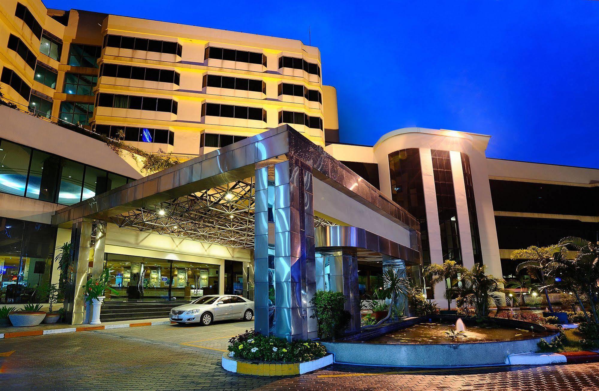 Chon Inter Hotel Chonburi Ngoại thất bức ảnh