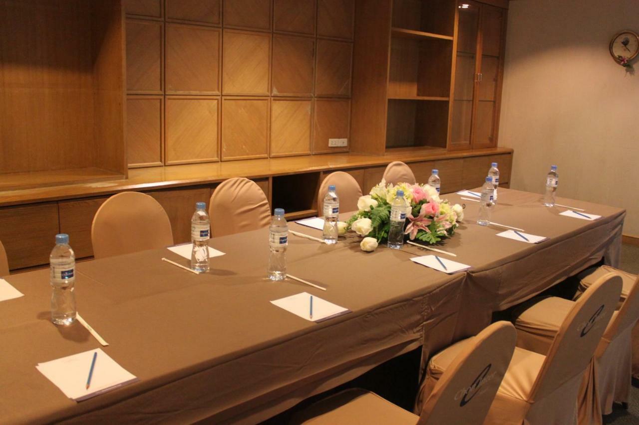 Chon Inter Hotel Chonburi Ngoại thất bức ảnh