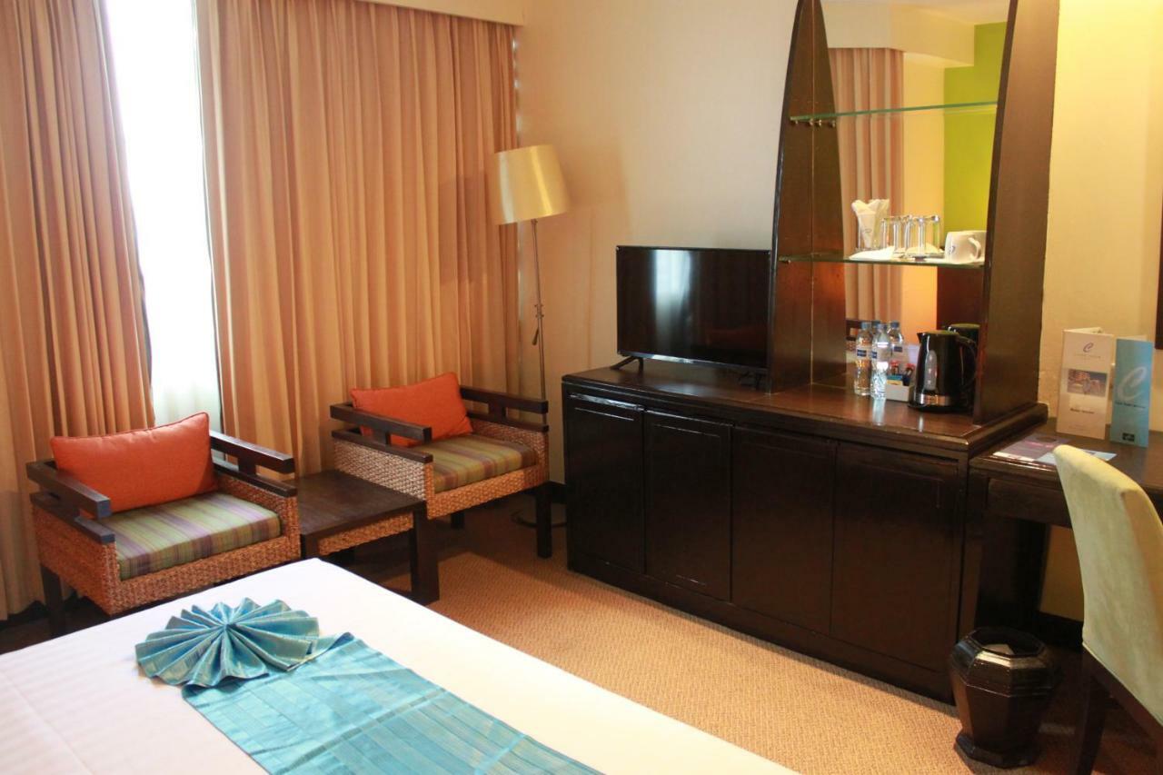 Chon Inter Hotel Chonburi Ngoại thất bức ảnh